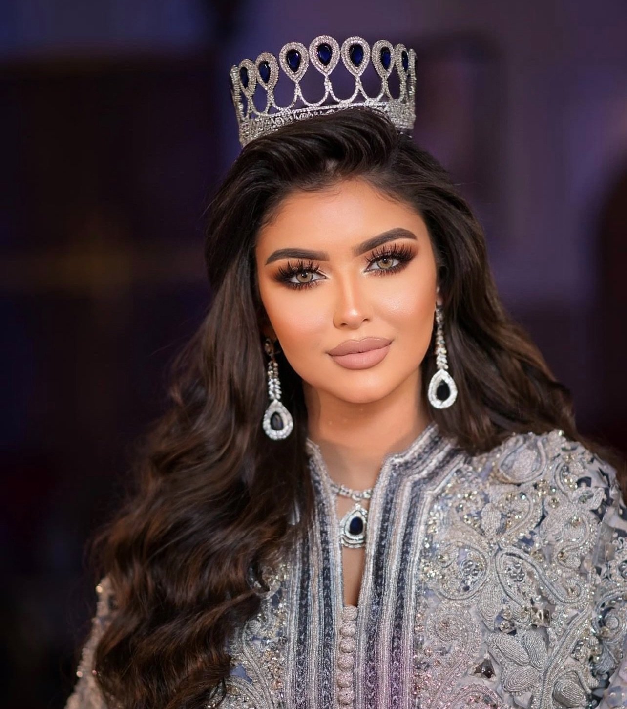 عدسات تكبير العين